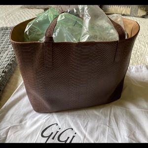GIGI NEW YORK TOTE